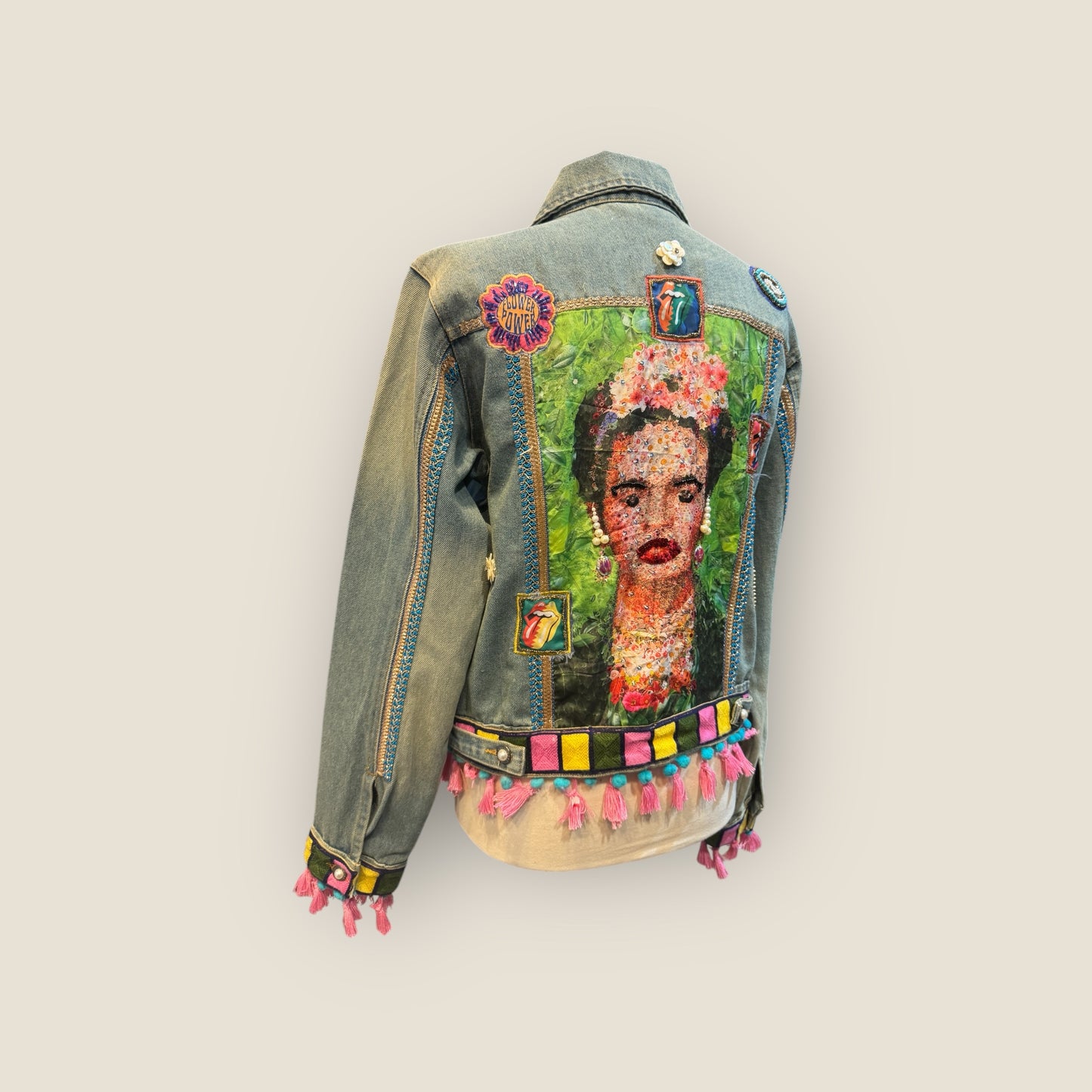Chaqueta vaquera Frida con abalorios