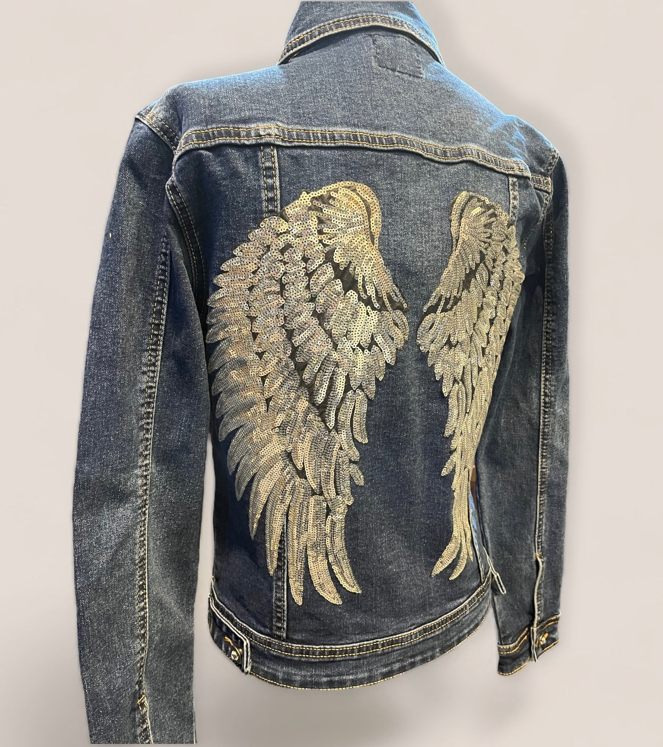 Chaqueta vaquera alas lentejuelas