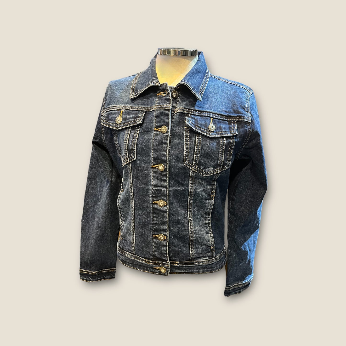 Chaqueta vaquera alas lentejuelas