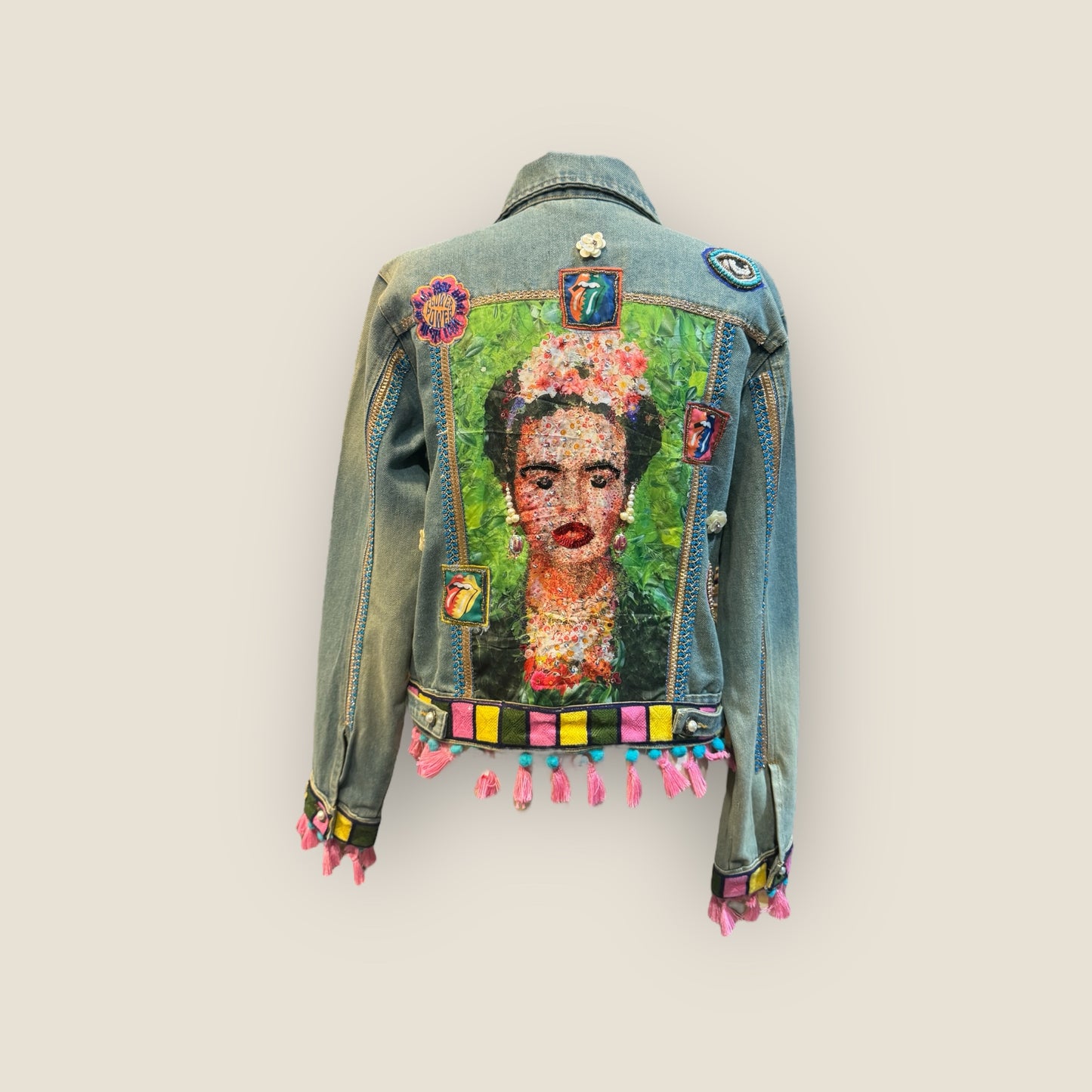 Chaqueta vaquera Frida con abalorios