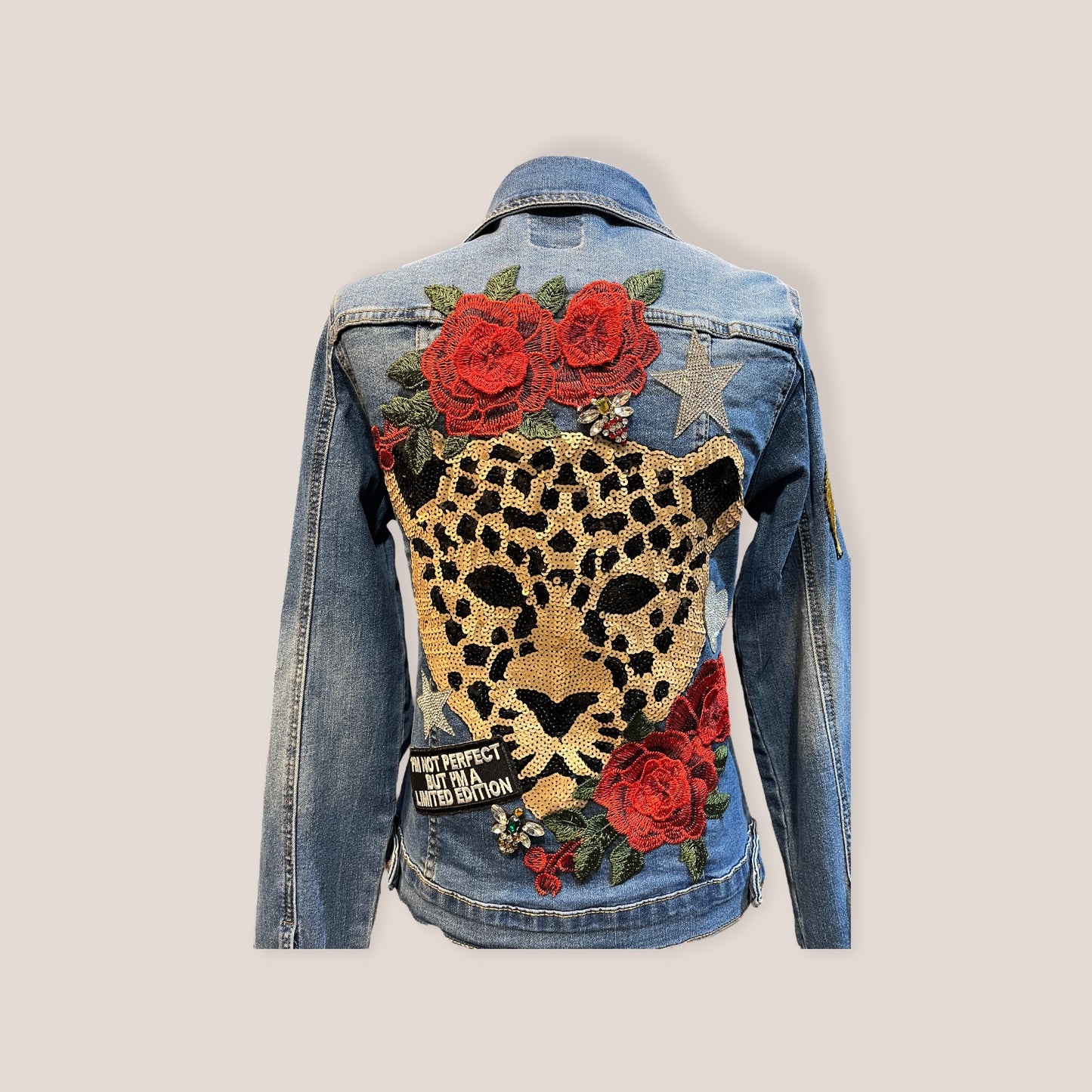 Chaqueta vaquera tigre lentejuelas y flores