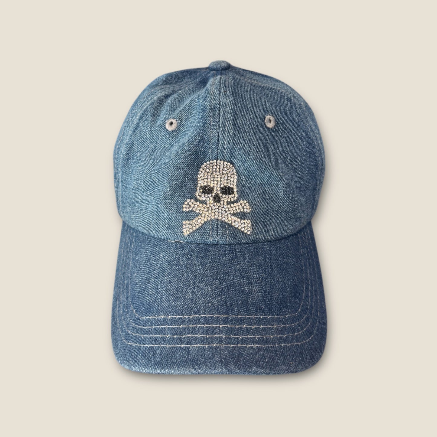 Gorra denim con calavera