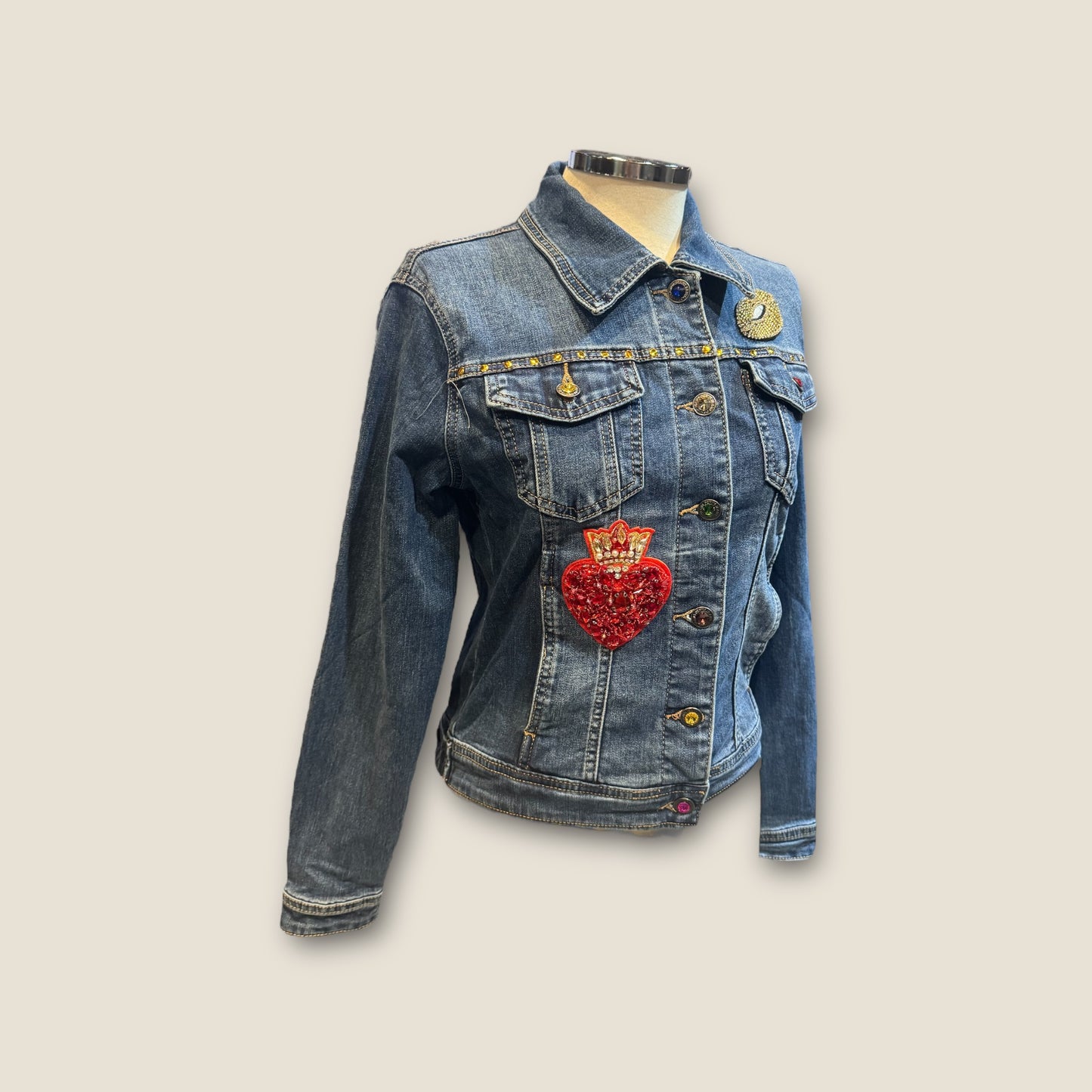 Chaqueta calavera catrina con flores y pedreria