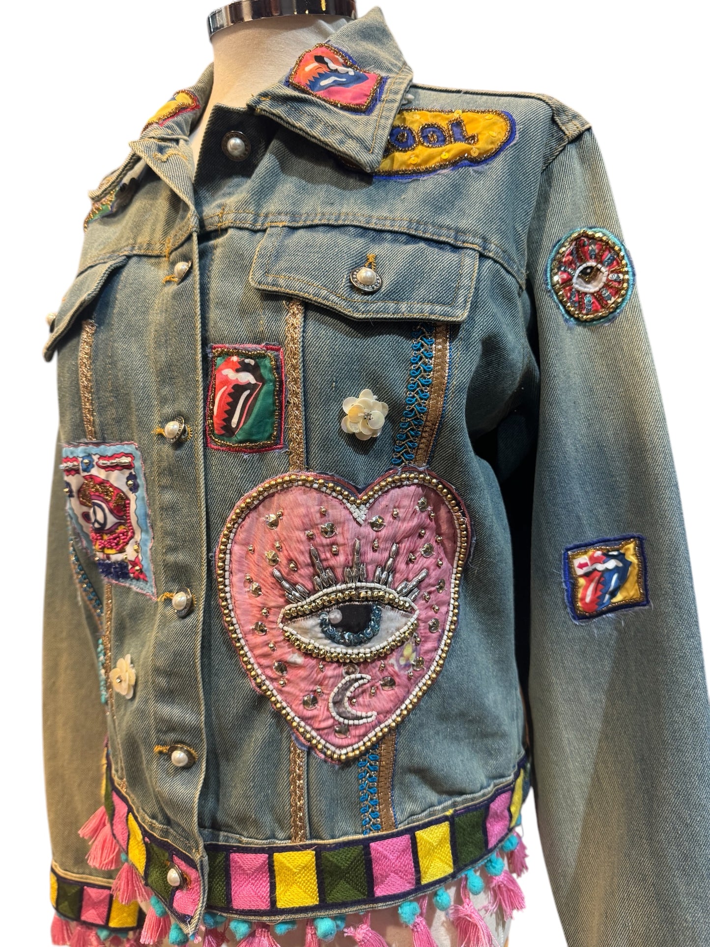 Chaqueta vaquera Frida con abalorios