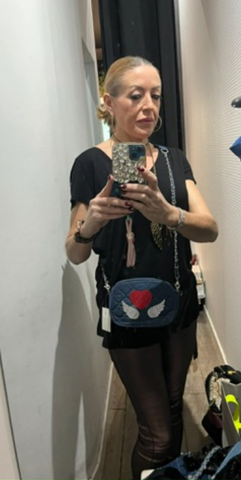 Bolso vaquero bandolera con corazon y alas strass