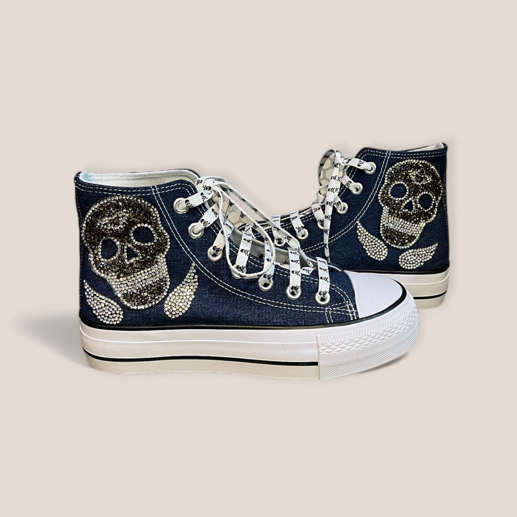Zapatillas de lona denim con calavera y alas de strass