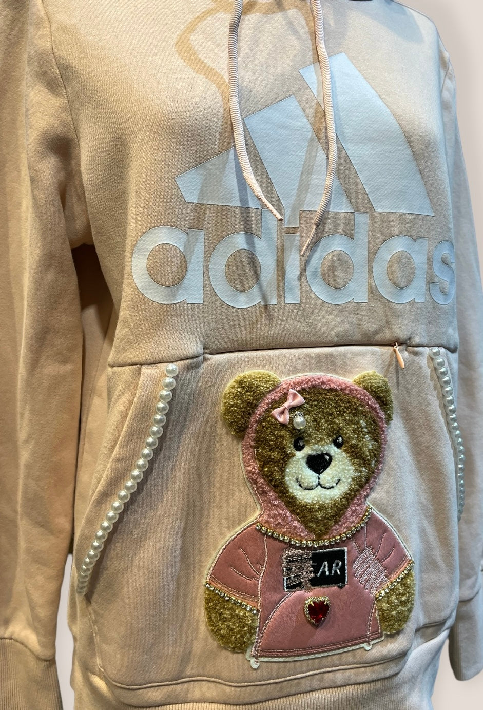 Sudadera rosa claro Adidas con osito