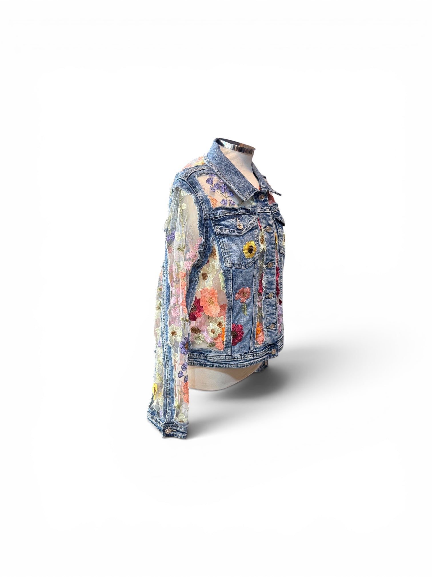 Chaqueta vaquera tul y flores