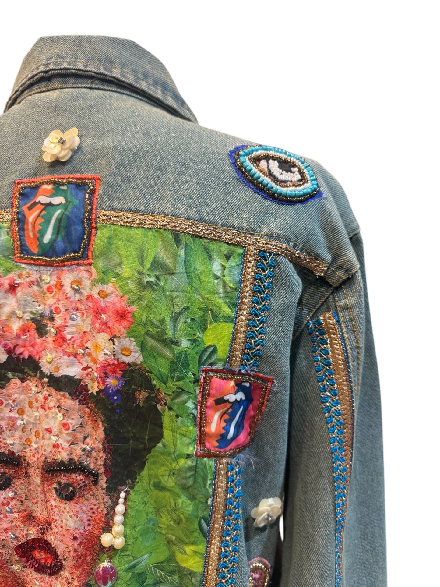 Chaqueta vaquera Frida con abalorios