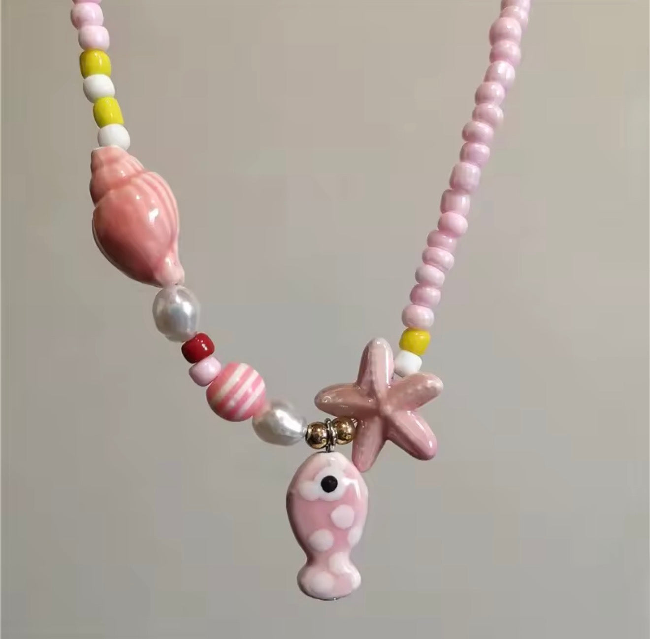 Collar abalorios Pez