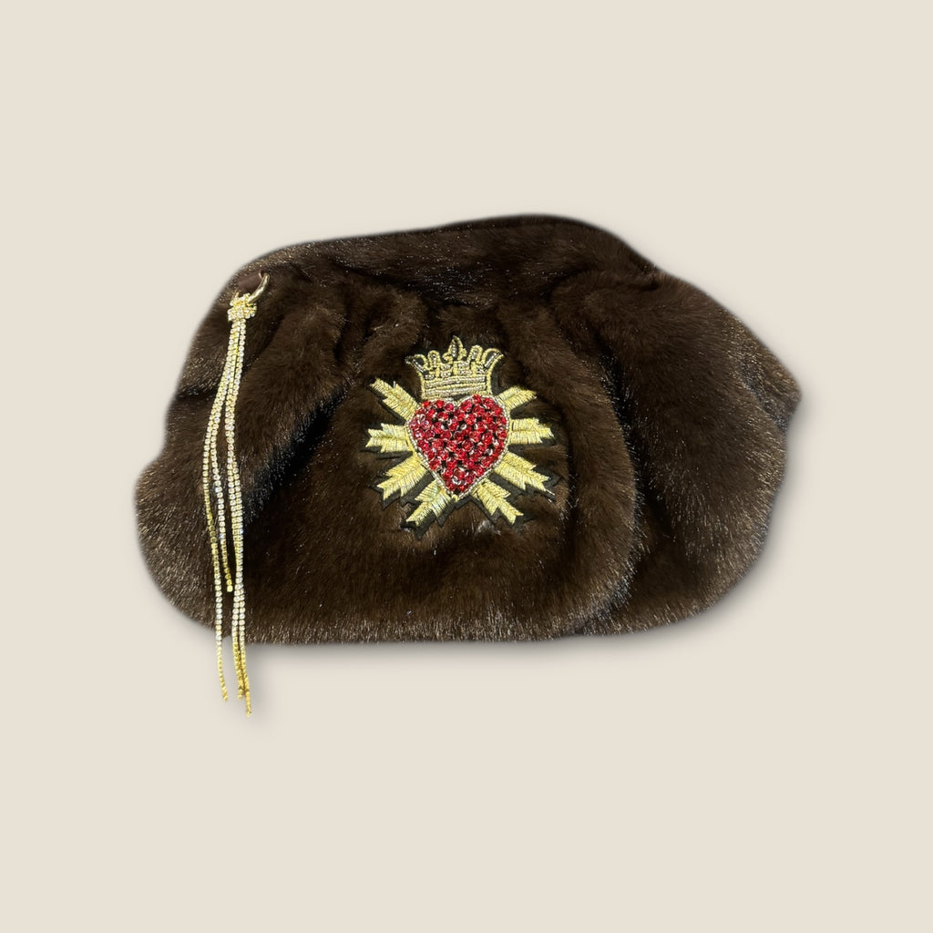 Bolso pelo con corazón