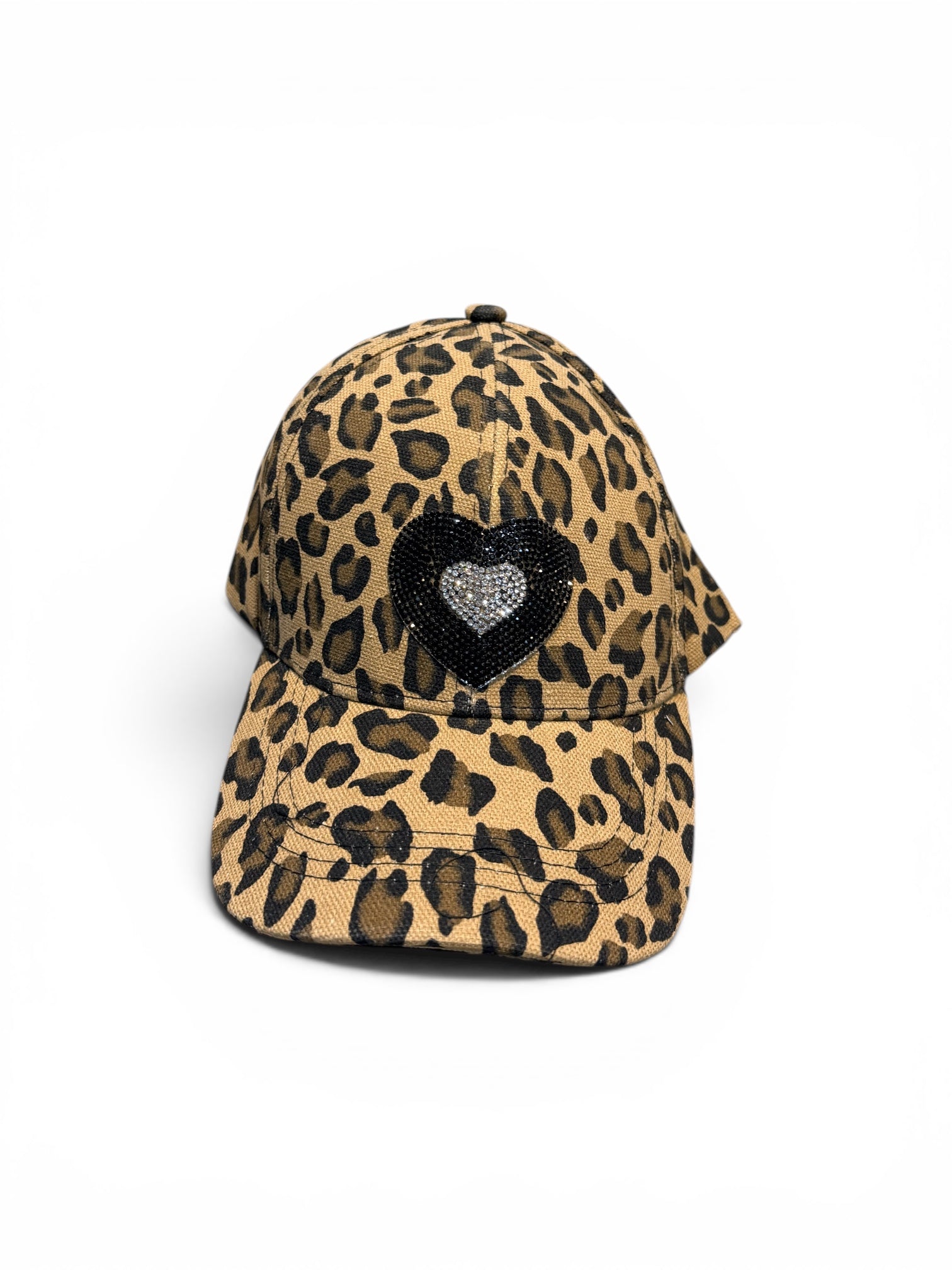 Gorra animal print con corazon strass