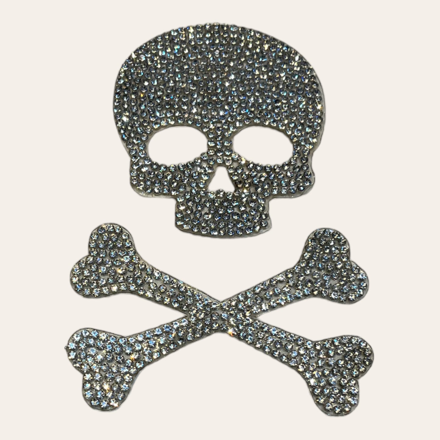Parche Calavera con tibias strass