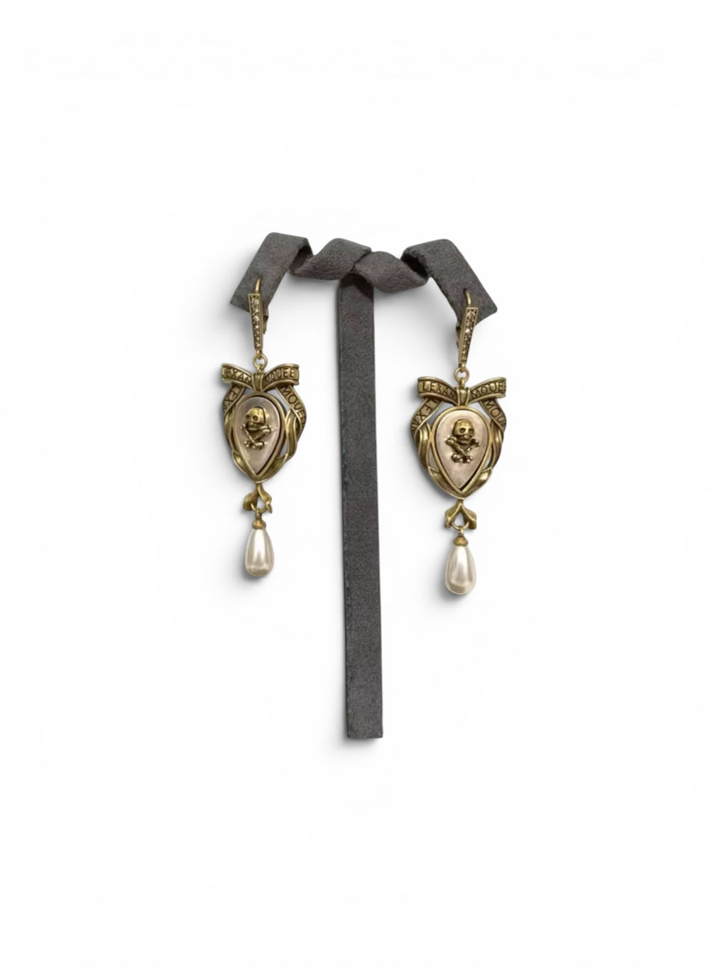 Pendientes Calaveras con perla lágrima