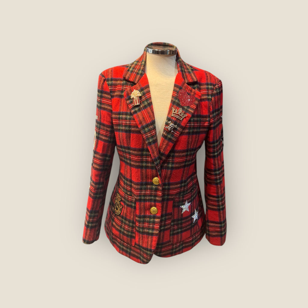Chaqueta blazer escocesa con alas y cruz de pedrería