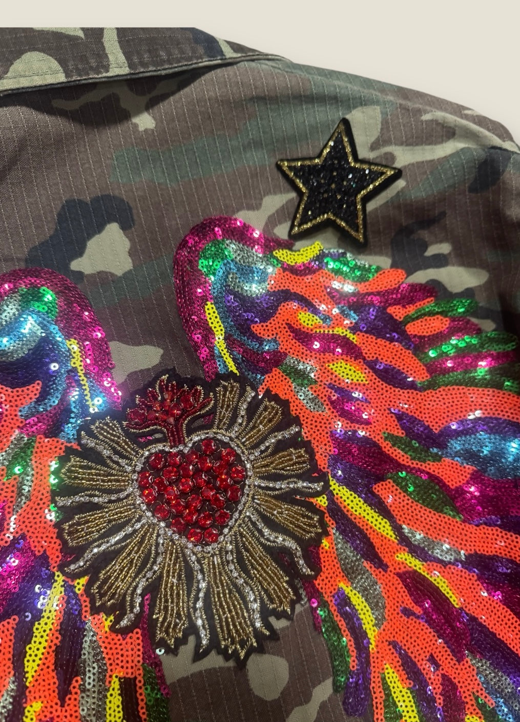 Sobre camisa del Ejército español Customizada