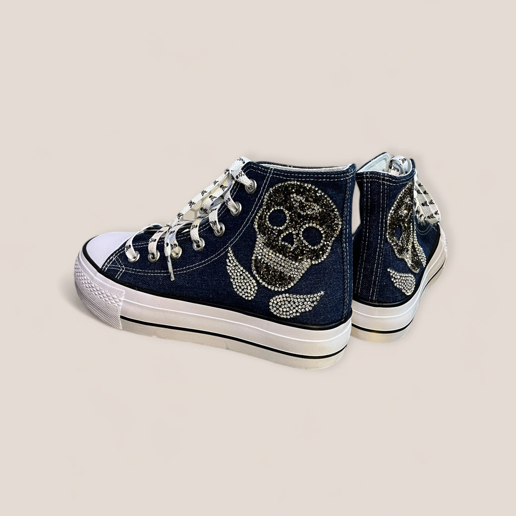 Zapatillas de lona denim con calavera y alas de strass