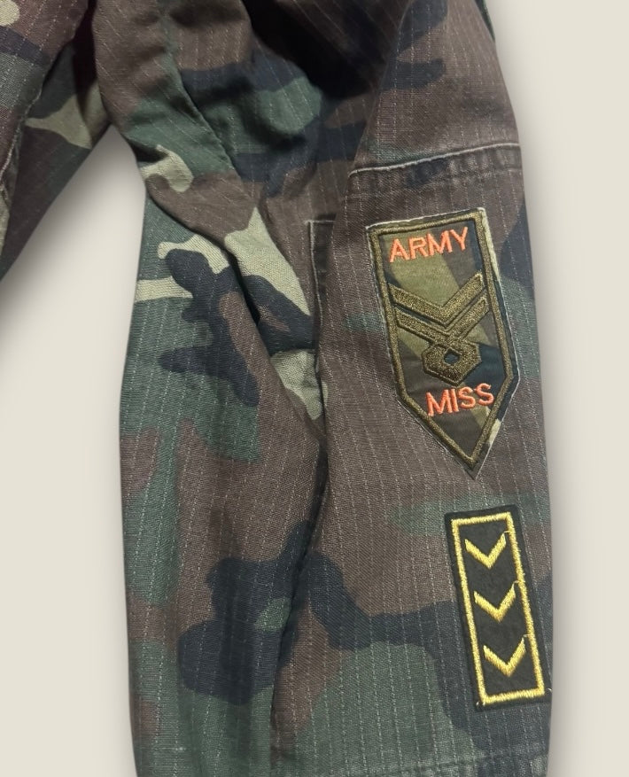 Sobre camisa del Ejército español Customizada