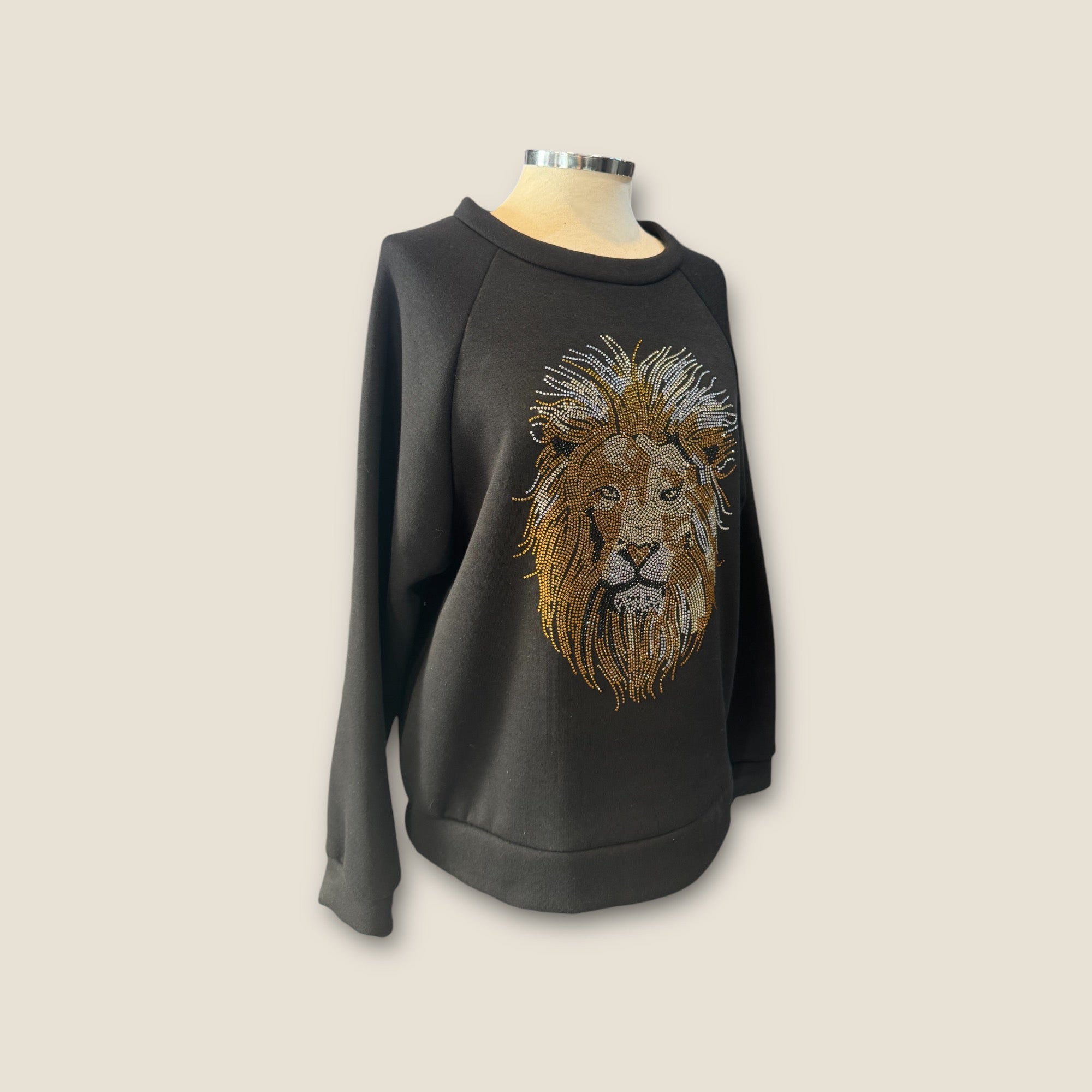 Sudadera león strass