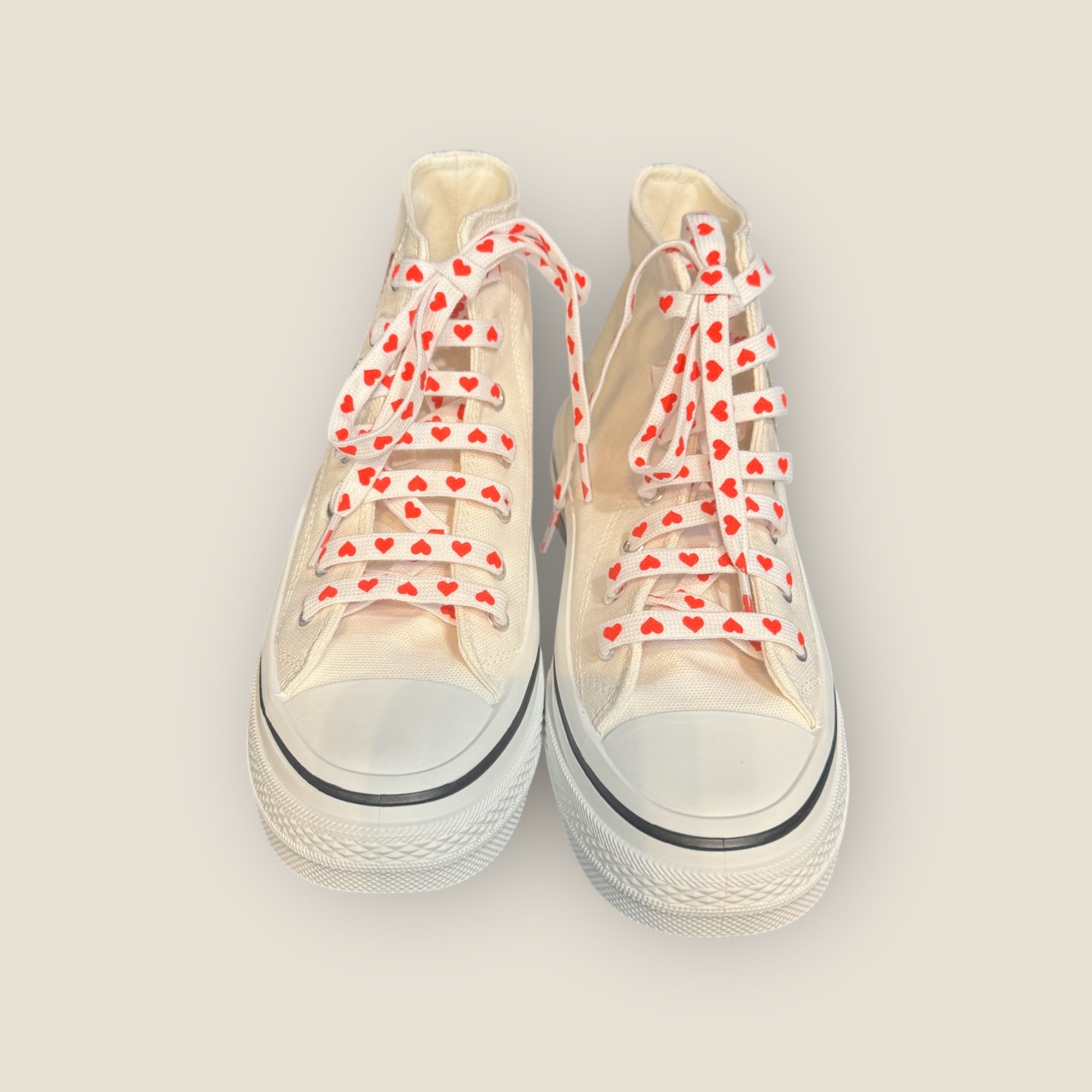 Zapatillas de lona con corazon y alas de strass