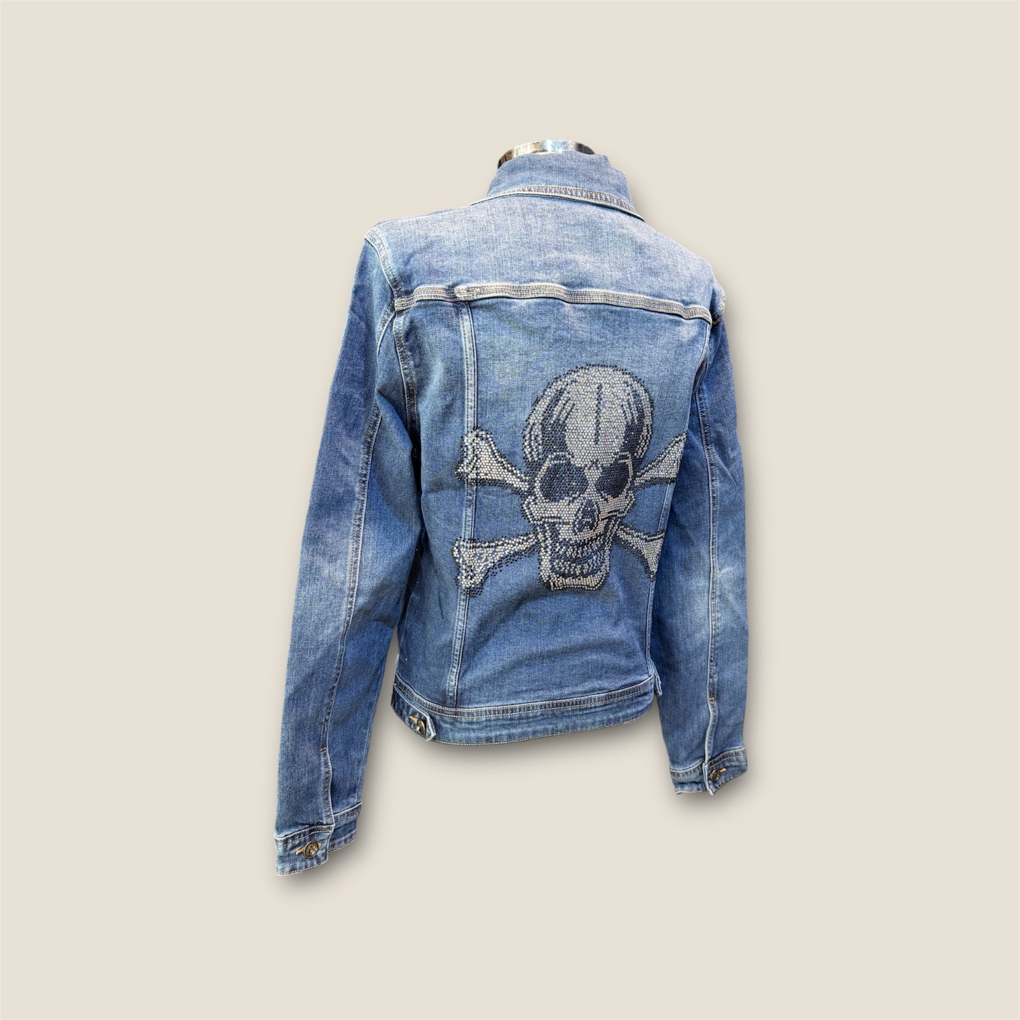 Chaqueta vaquera calavera strass
