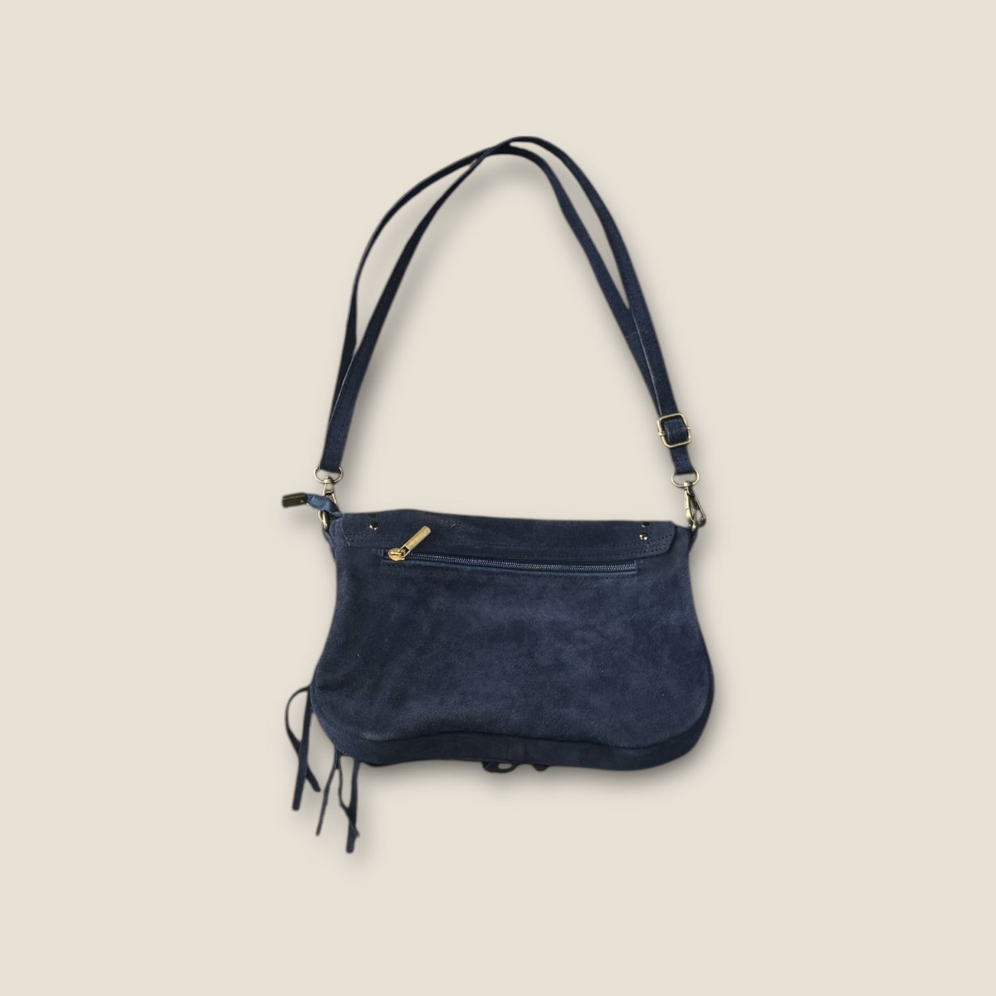 Bolso ante azul con corazón alado