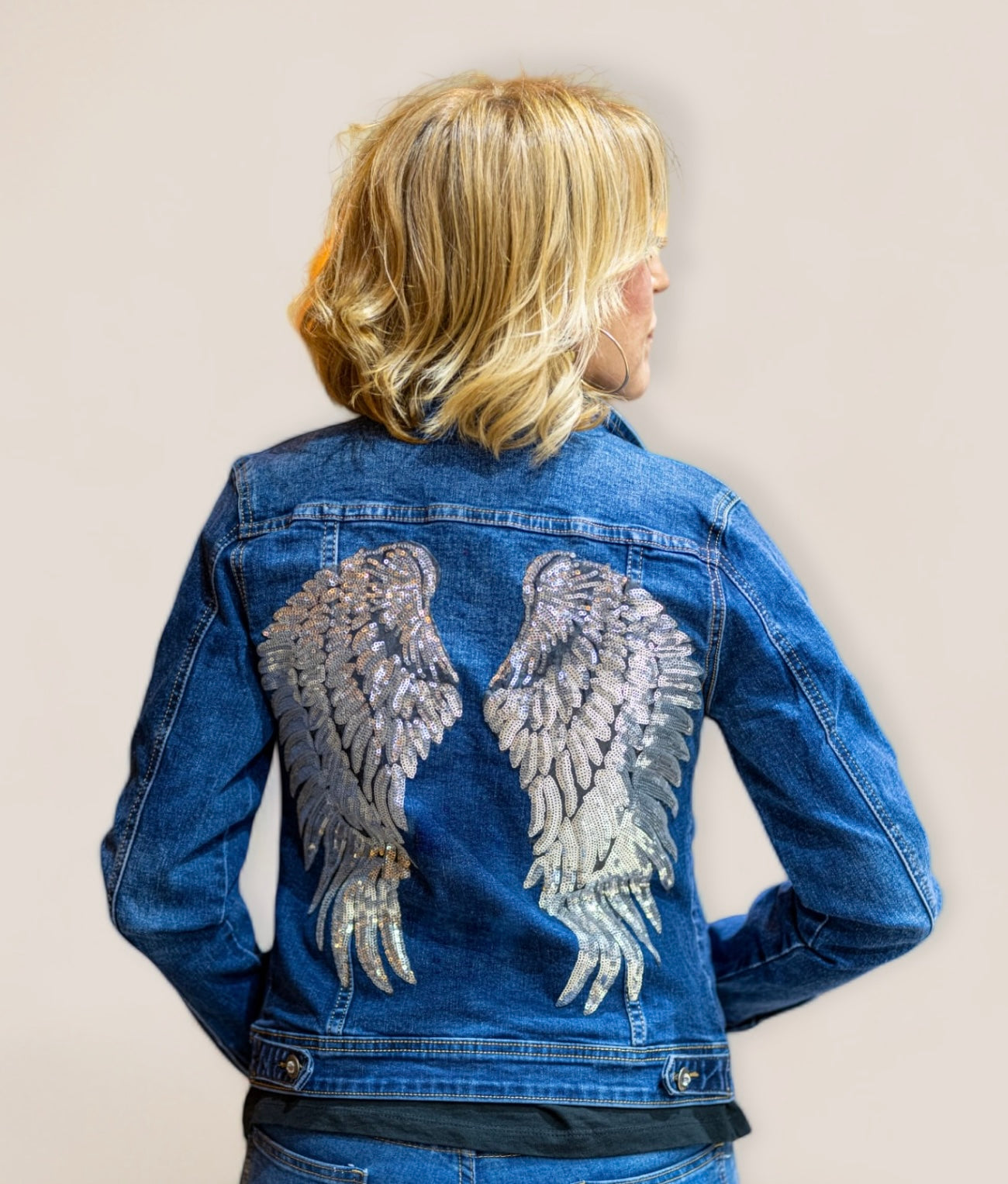 Chaqueta vaquera alas lentejuelas