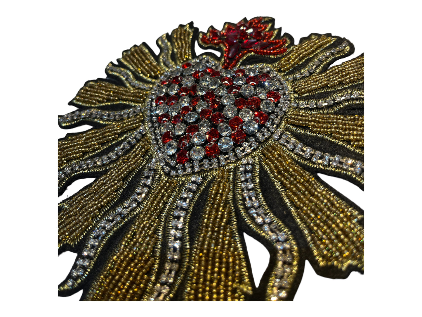 Parche corazón con pedrería y strass grande