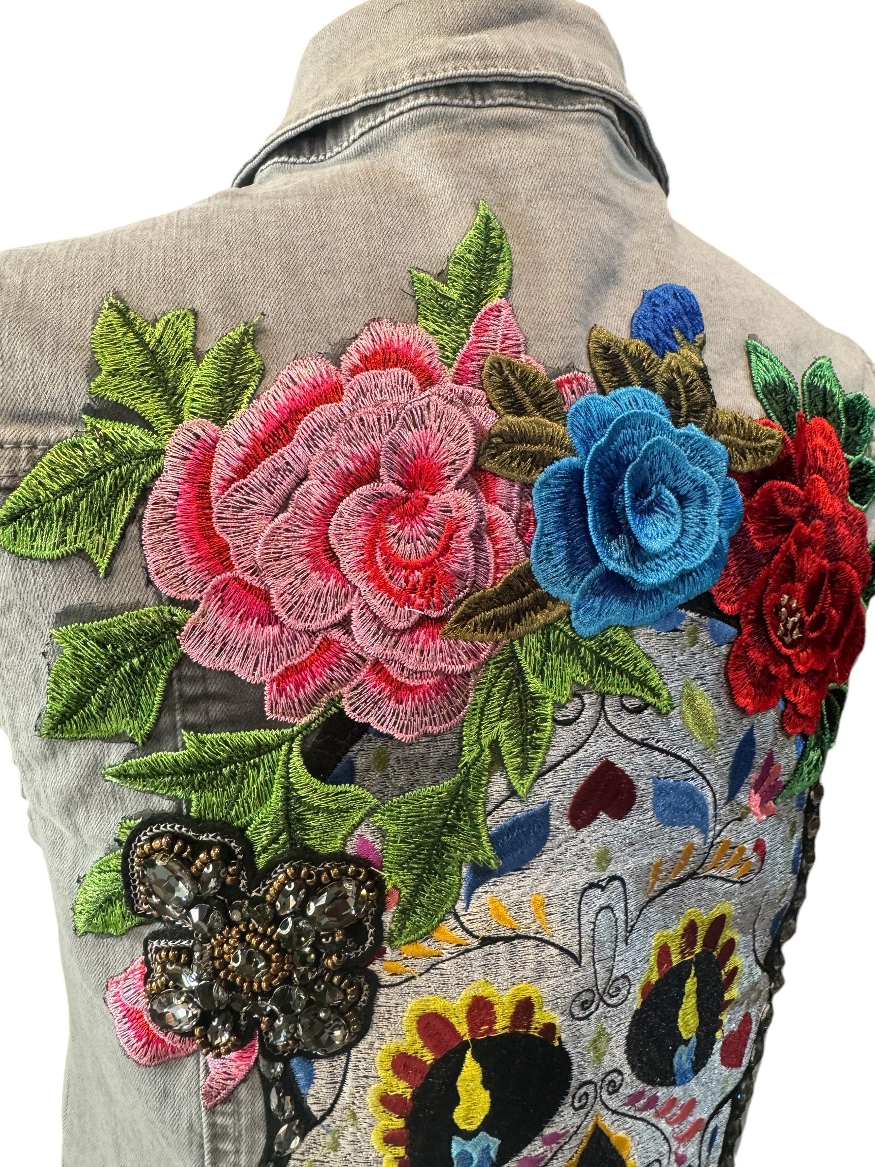Chaleco calavera catrina con flores