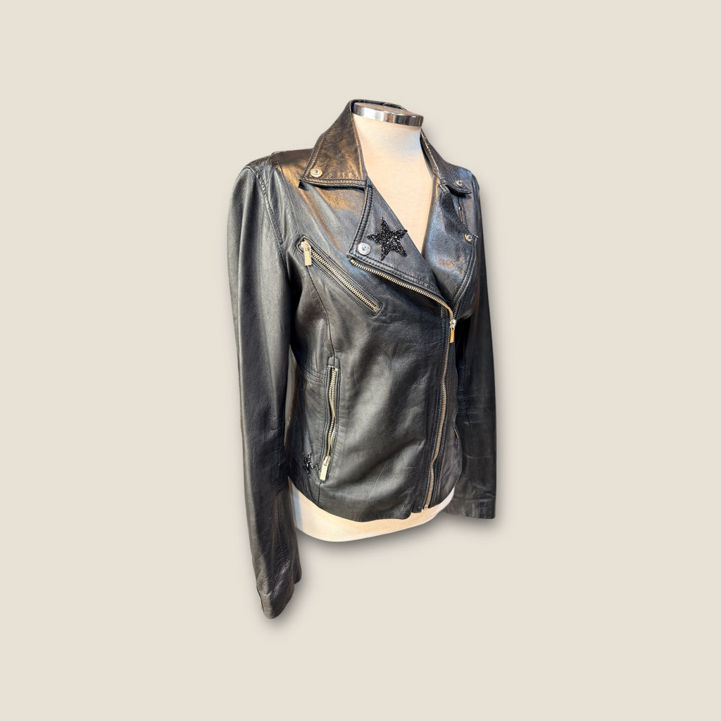 Cazadora piel con calavera