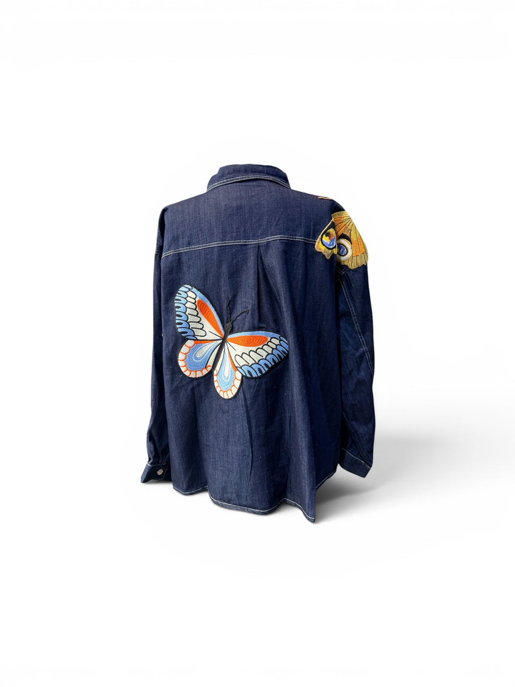 Sobre Camisa Mariposas