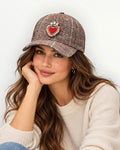 Gorra cuadros con corazones rojo