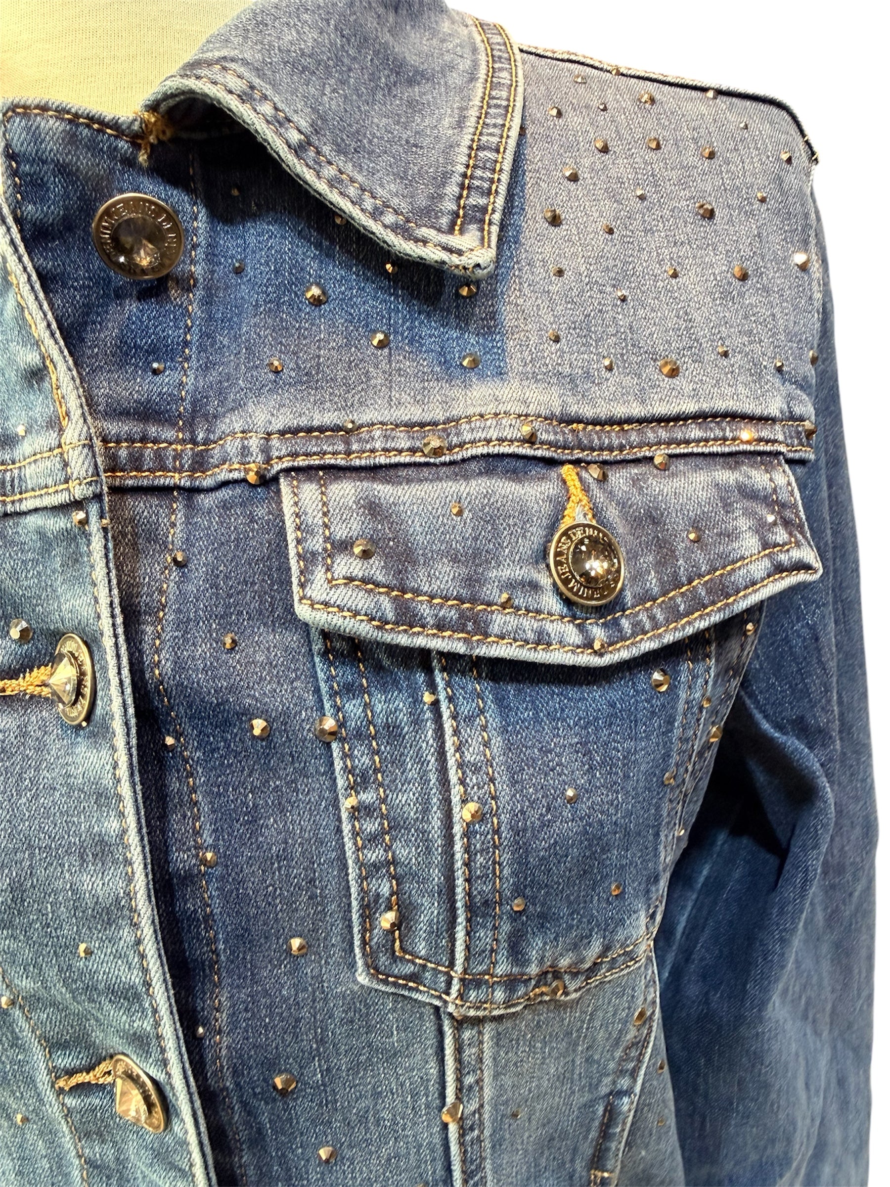 Chaqueta vaquera calavera strass