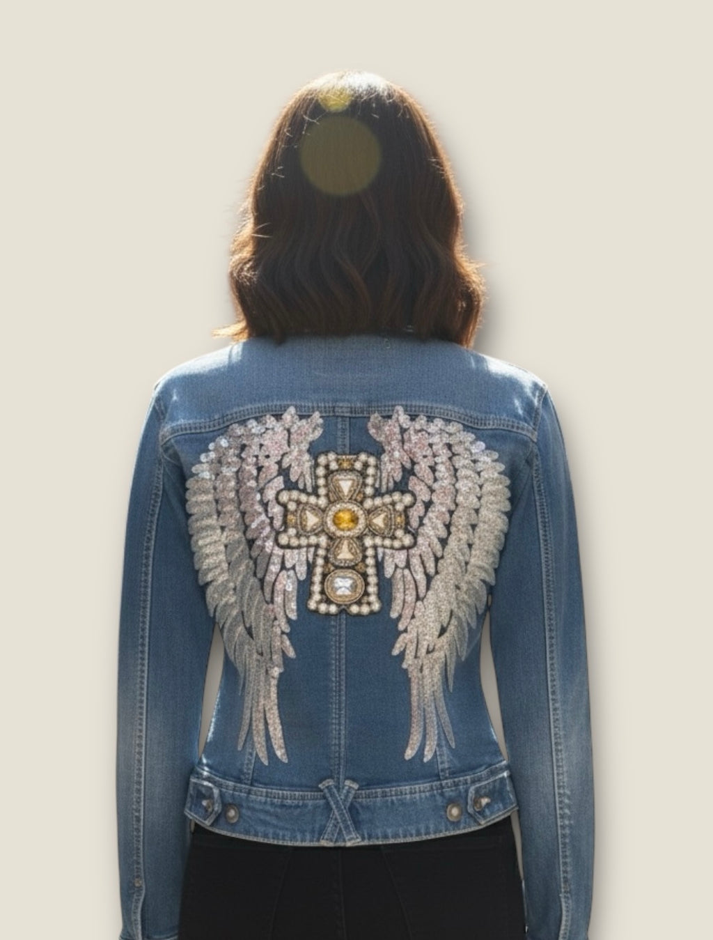 Chaqueta vaquera alas con cruz de pedrería
