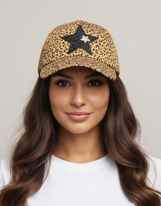Gorra animal print con estrella