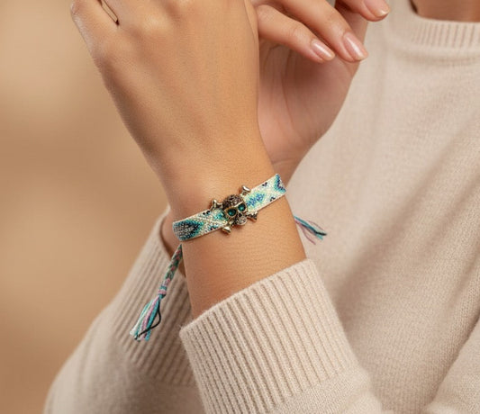 Pulsera macramé Calavera