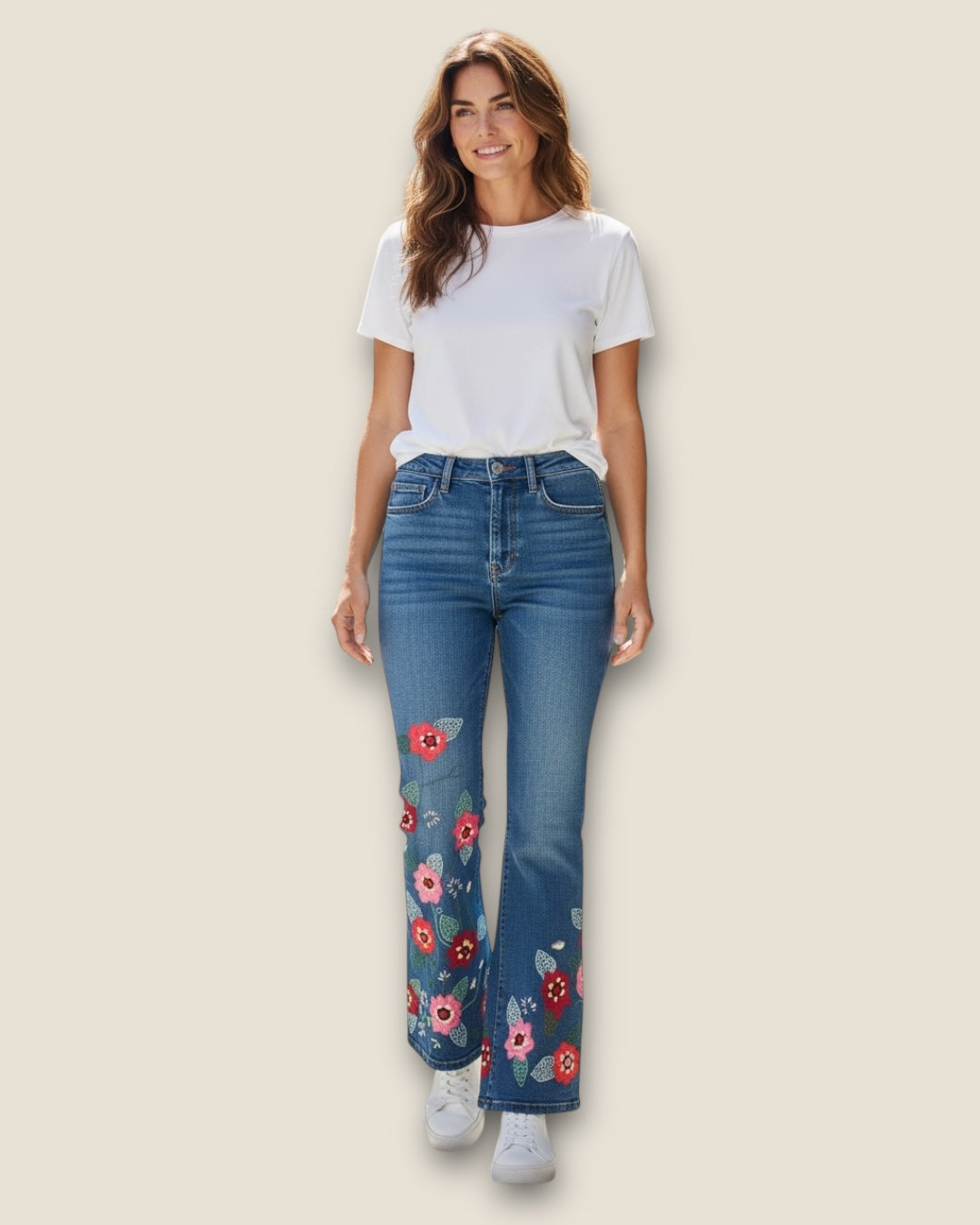 Pantalón bordado artesanalmente con flores