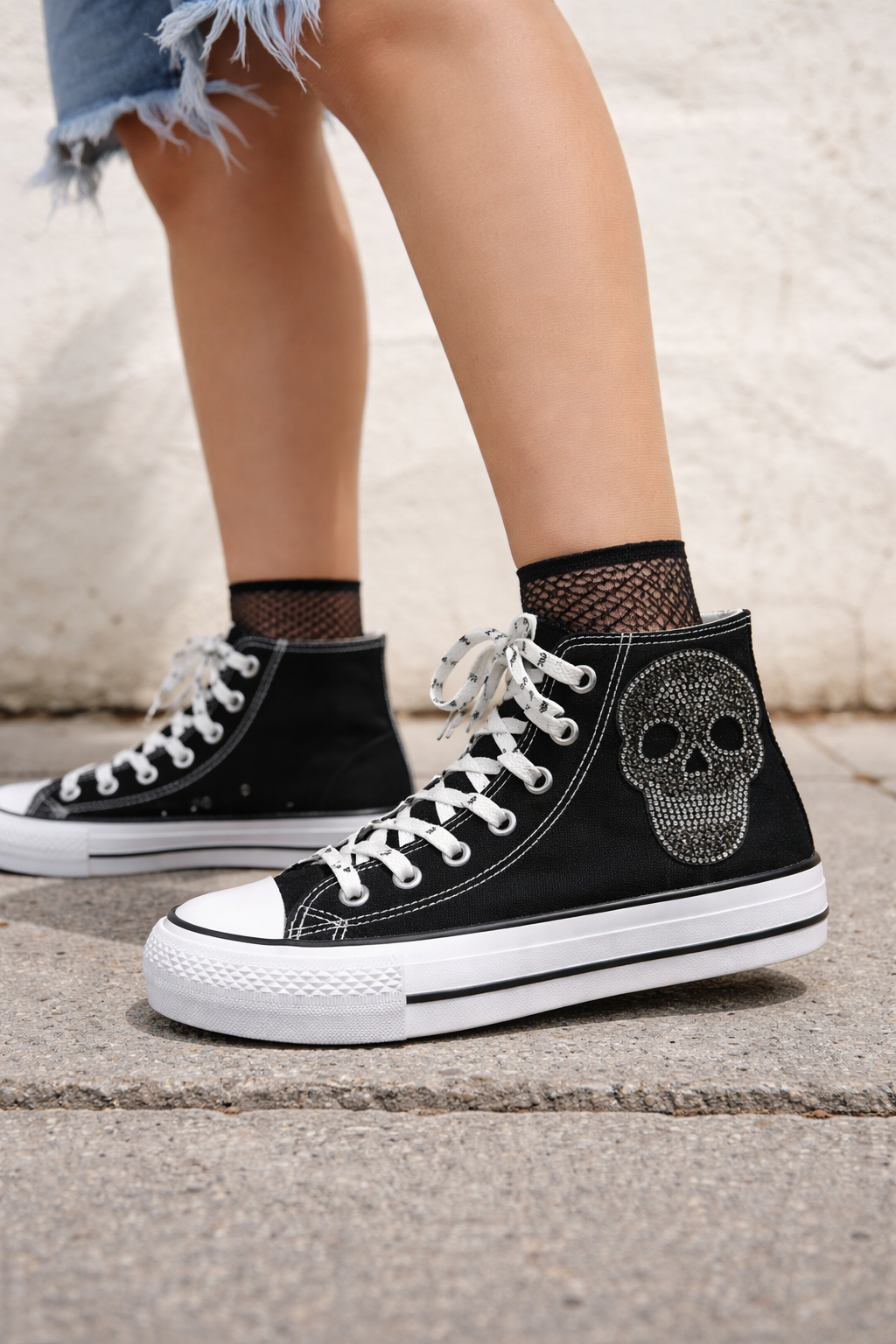 Zapatillas de lona con calavera de strass