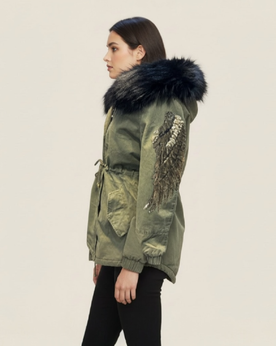 Parka 2 en 1 con alas de lentejuelas