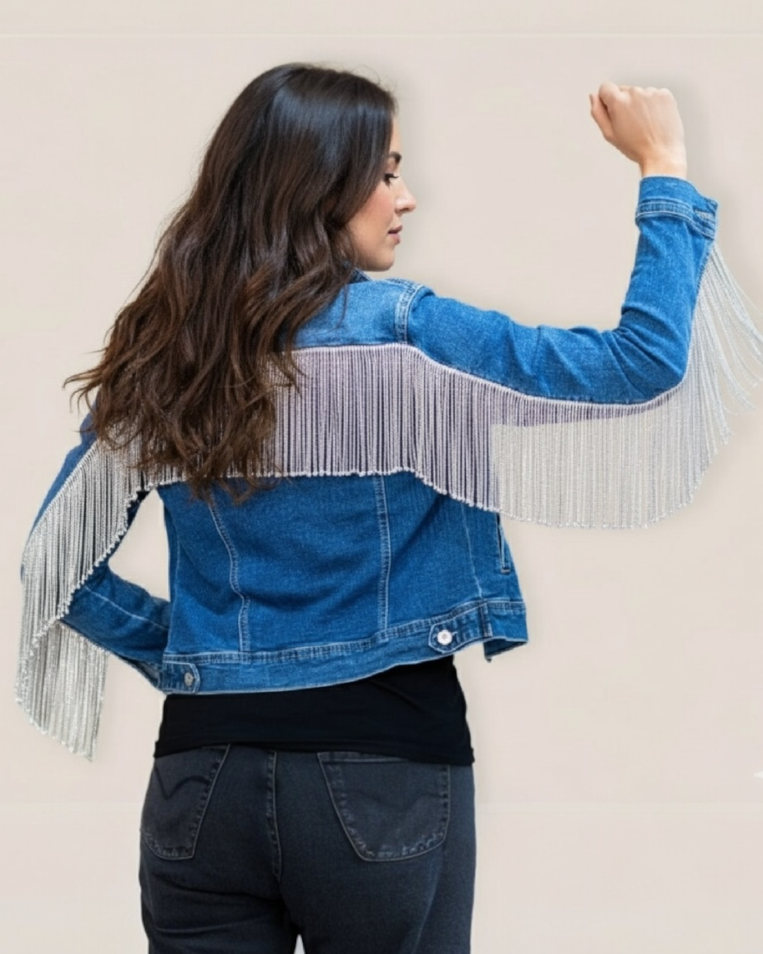 Chaqueta vaquera con flecos largos de pedreria