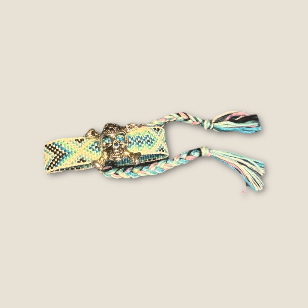 Pulsera macramé Calavera